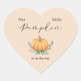 Little Pumpkin ist auf dem Weg Baby Shower Herz-Aufkleber