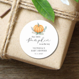 Little Pumpkin ist auf dem Weg Baby Shower Runder Aufkleber