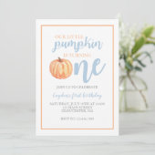 Little Pumpkin Pastel Blue Fall First Birthday Einladung (Stehend Vorderseite)