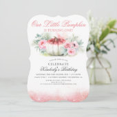 Little Pumpkin Rose Gold Glitzer fallen zum Geburt Einladung (Stehend Vorderseite)