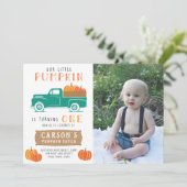 Little Pumpkin Vintag Truck Boy's Erster Geburtsta Einladung (Stehend Vorderseite)