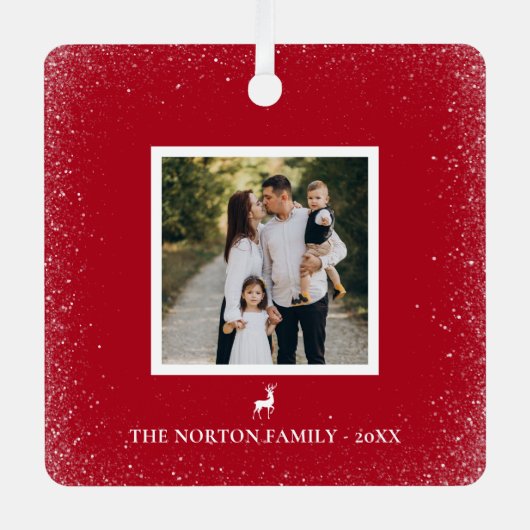 Little Reindeer Simple Snowflakes Foto RED Ornament Aus Metall (Vorderseite)