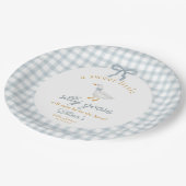 Little Silly Goose Bow Baby Shower Blue Gingham  Pappteller (Schrägansicht)