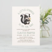 Little Stinker Skunk Baby Shower Einladung (Stehend Vorderseite)