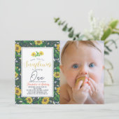 Little Sunflower Pattern Navy 1. Geburtstag Foto Einladung (Stehend Vorderseite)