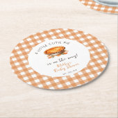 Little Süsse Pie Fall Pumpkin Gingham Baby Dusche Runder Pappuntersetzer (Angewinkelt)