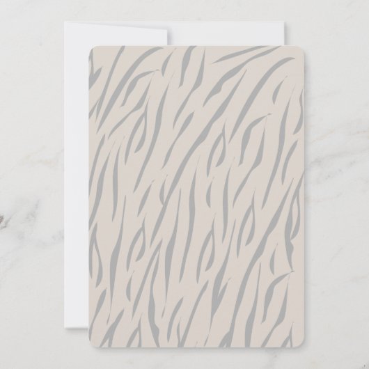 Little Tiger Modern Taupe Baby Dusche Einladung (Rückseite)