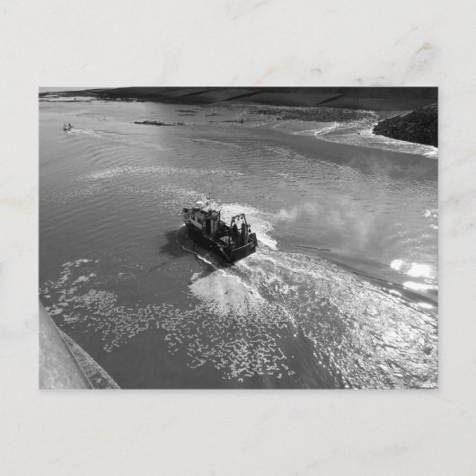 Little Trawler, Cardiff Bay Harbour - B&W Postkarte (Vorderseite)