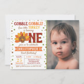 Little Turkey Fall Erntedank 1. Geburtstag Foto Einladung (Vorderseite)