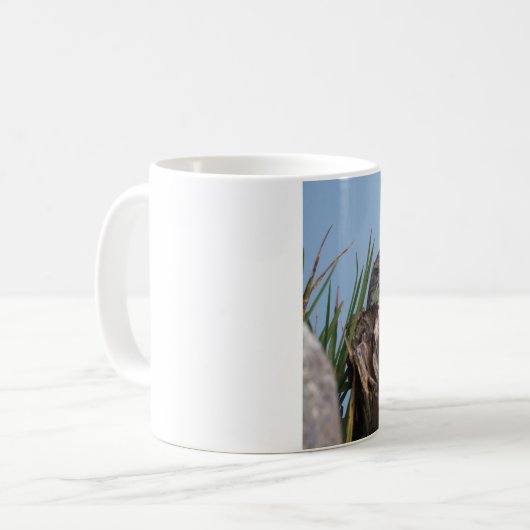 Little Uhu am Baumstamm Kaffeetasse (Vorderseite Links)