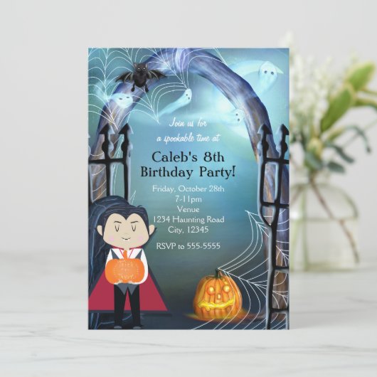 Little Vampire Dracula Halloween-Party Einladungen (Stehend Vorderseite)