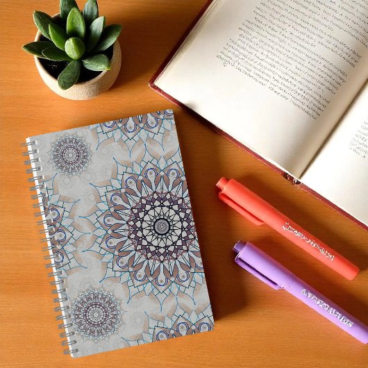 Little White Floral Fallen Notizblock