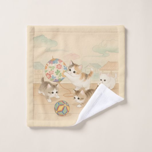 Little Wonders: Baby Cats Playing with Traditional Waschlappen (Waschlappen)