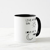 Live by the sun Love by the moon Tasse (VorderseiteRechts)