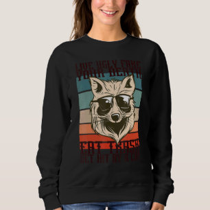 Live-Fakes Ihr Todestrakt wird von einem Auto oder Sweatshirt