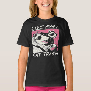 Live Fast! Eat Trash! Wesentlichen T-Shirt