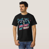 Live Fast essen Trash Raccoon Meme T-Shirt (Vorne ganz)