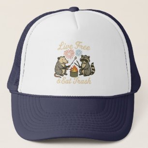 Live Free & Ess Trash Funny Patriotic Possum & R Truckerkappe