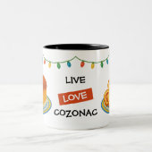 Live Laugh Cozonac Romanian String lights Zweifarbige Tasse (Mittel)