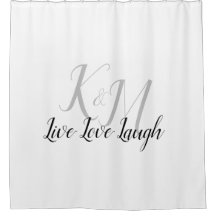 Live-Liebe lachen mit den Initialen des Paares