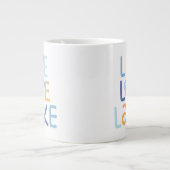 Live-Liebe Latke Hanukkah Design Jumbo-Tasse (Vorderseite)