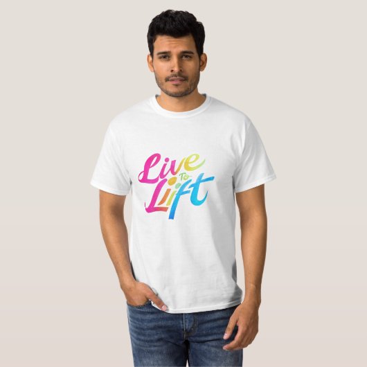 live zum Aufheben der T - Shirt des Design-Mannes (Vorne ganz)