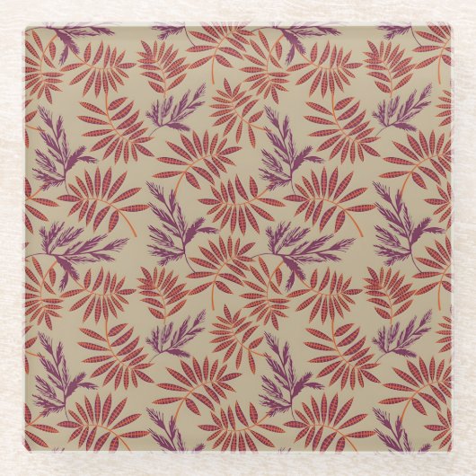 Lively Red and Purple Leaf Motifs on Neutral Beige Glasuntersetzer (Vorderseite)