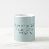 Liverpool Latitude Länge Kaffeetasse (Mittel)
