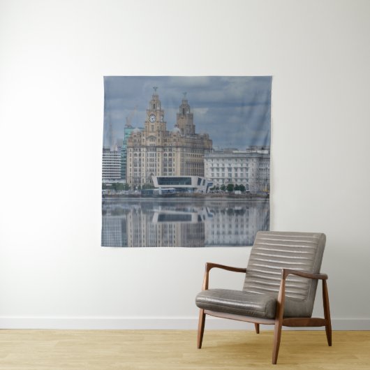 Liverpool Skyline Reflektion Wandteppich (Beispiel)