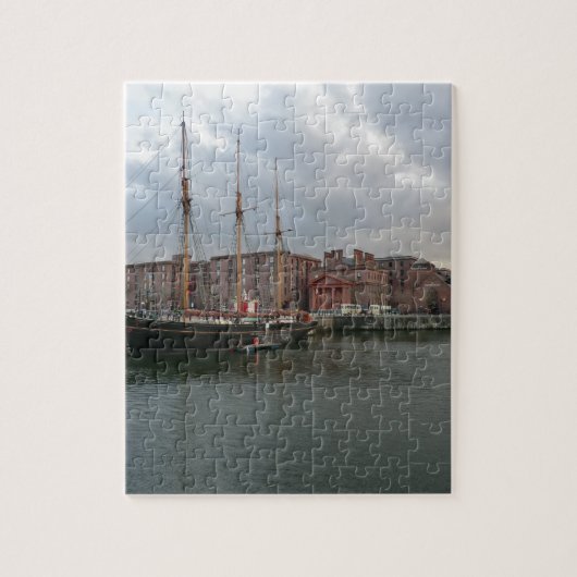 Liverpools Albert-Dock Puzzle (Vertikal)