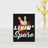 Livin auf einem Bowling Shirt Funny Bowler Bowlin Karte (Gelbe Blume)