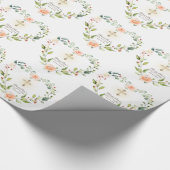 Living Coral Blume Gold Cross Girl Taufe Geschenkpapier (Ecke)