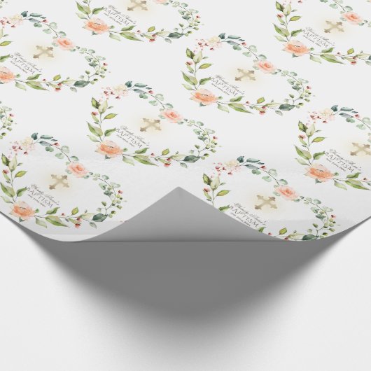 Living Coral Blume Gold Cross Girl Taufe Geschenkpapier (Ecke)