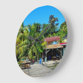 Livingston’s Caribbean Charm Große Wanduhr (Winkel)