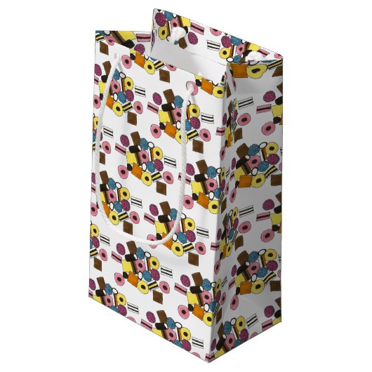 Lizenzierung Allerlei Sorten Süßwaren Süßigkeiten Kleine Geschenktüte (Rückseite Schrägansicht)