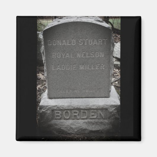 Lizzie Borden Dog Headstone - Friedhof für Haustie Magnet (Vorne)