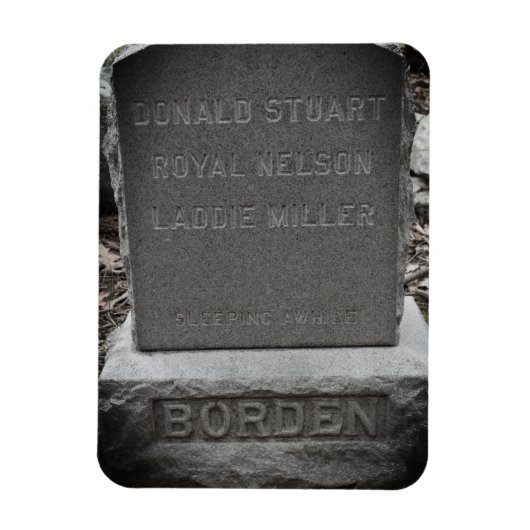 Lizzie Borden Dog Headstone - "Sleeping Awhile" Magnet (Vertikal)