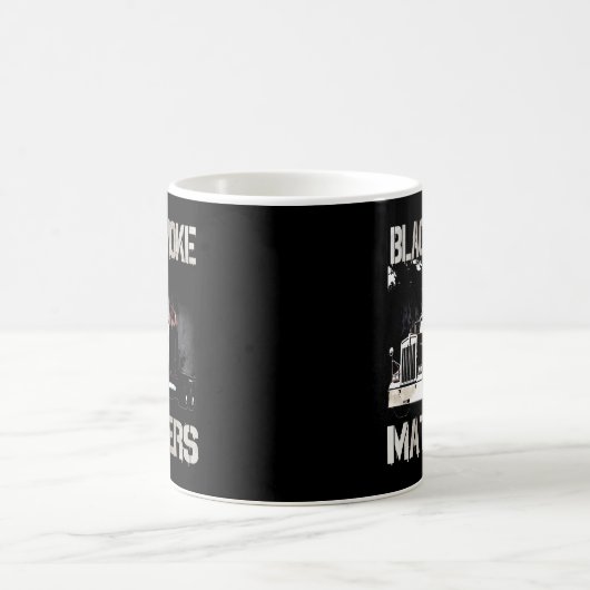 LKW-Anhänger 18 Rad auf der Rückseite Kaffeetasse (Mittel)