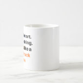 LKW-Fahrer auf dem Ablagefach - Tasse (Mittel)