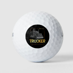 LKW-Fahrer, um als LKW-Retro-Fahrer-Vintage zu sei Golfball