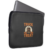 LKW oder Süßigkeiten Halloween Sattelzug Design_1 Laptopschutzhülle (Vorne Rechts)