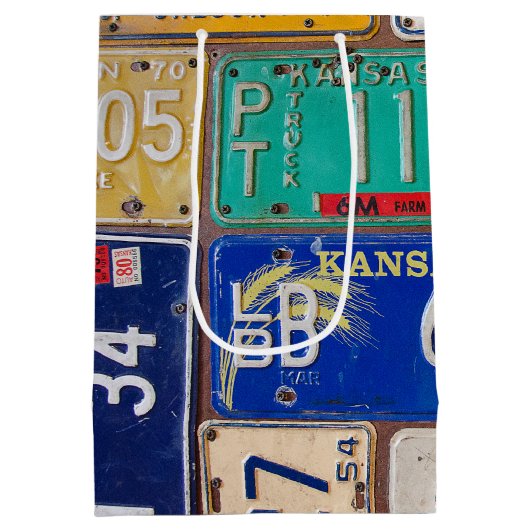 LKW und Teller alter Führerscheine Mittlere Geschenktüte (Rückseite)