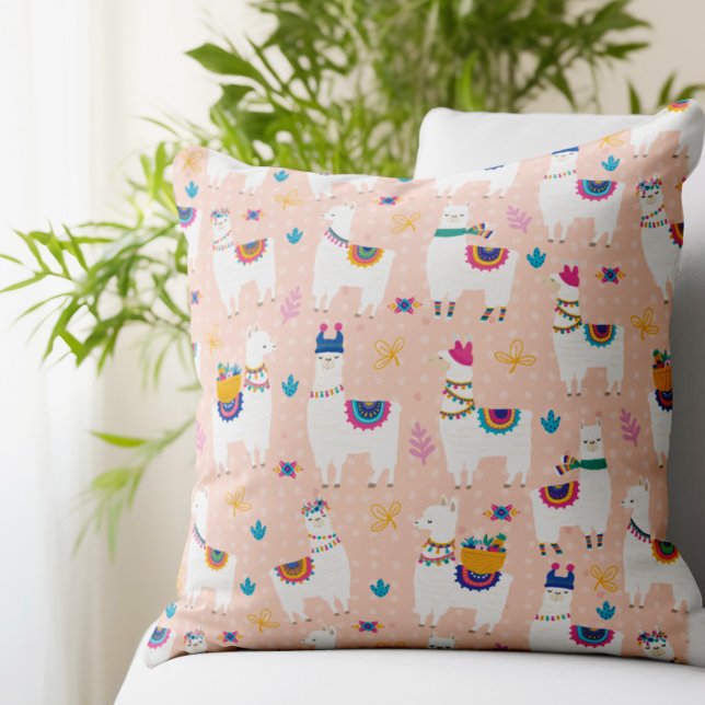 Llama Llama Niedlich Llama Pattern auf rosa Kissen (You'll stand out from the herd with this eye catching Llama pattern pillow.)