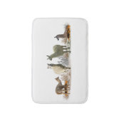 Llama Meadow Bath Mat (Farbe auswählen) Badematte (Vorderseite Vertikal)