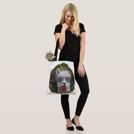 LLAMA QUOTE STIL TASCHE (Am Model)