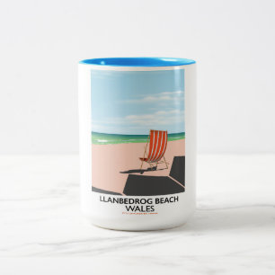 Llanbedrog beach Wales beach travel poster Zweifarbige Tasse