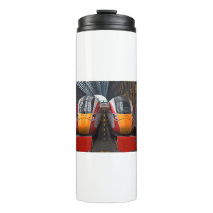LNER Azumas am King's Cross Thermosbecher