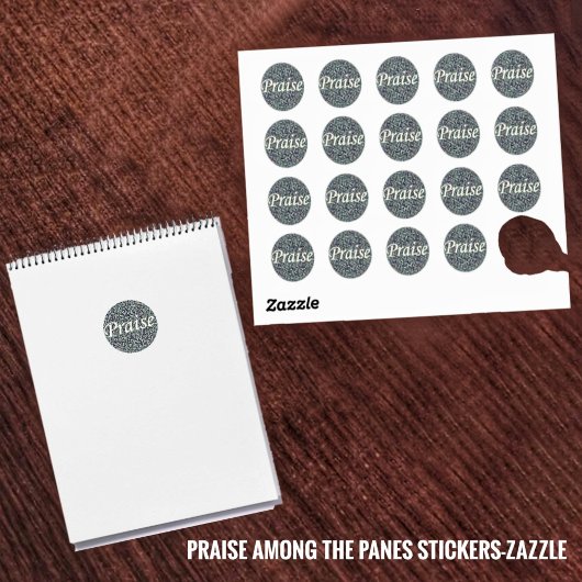 Lob unter den Pfoten Runder Aufkleber