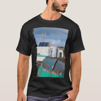 Lobos Island Fischerei Hütten Vertikale Aufkleber T-Shirt