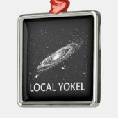Local Yokel Ornament Aus Metall (Links)